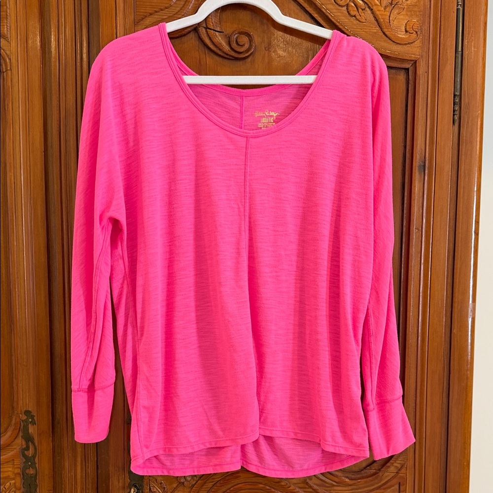 Women’s Lilly Pulitzer hot pink Luxletic long sleeved top, M, EUC